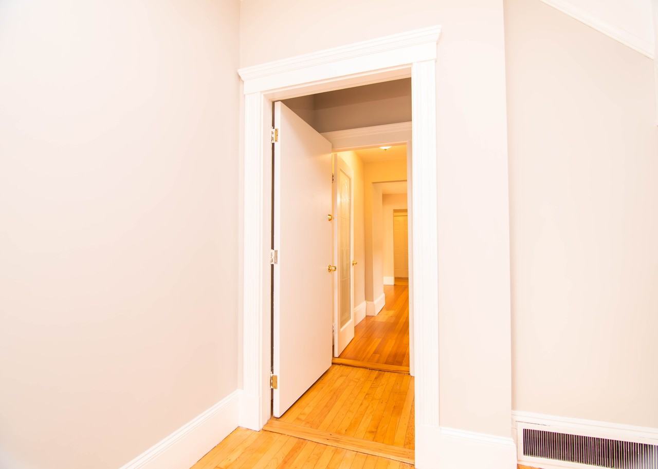 48 Oak Square Ave #1 - Photo 4 of 37