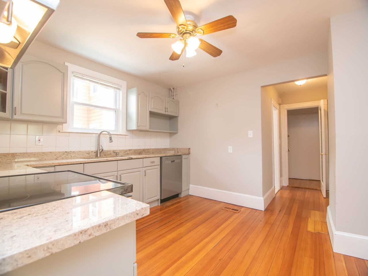48 Oak Square Ave #1 - Photo 5 of 37