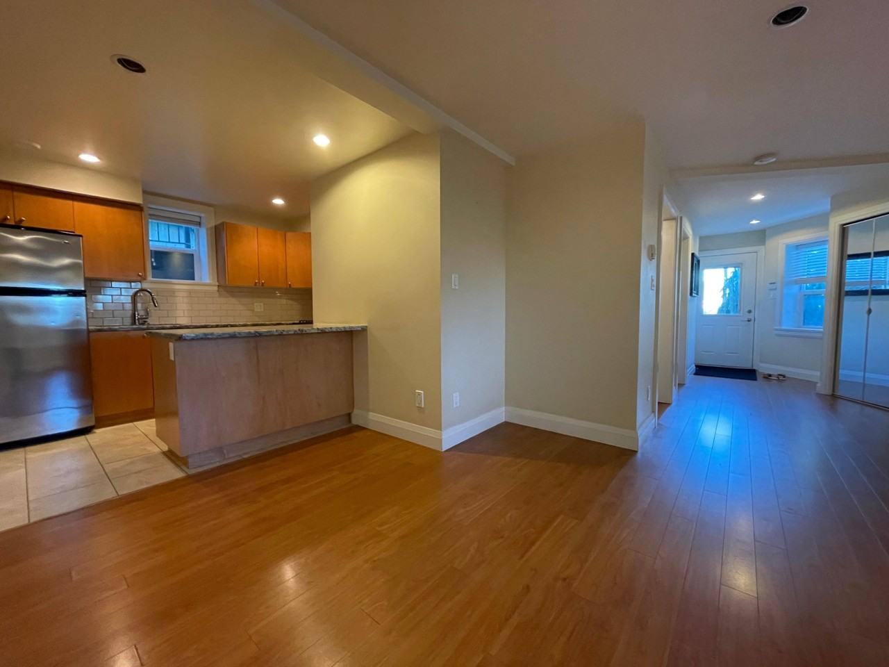 Curle Avenue - Photo 2 of 7