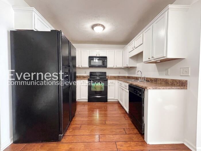 2006 Caladonia Way - Photo 2 of 31