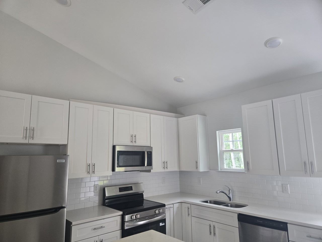 1715 Ward Cir #NA - Photo 4 of 10
