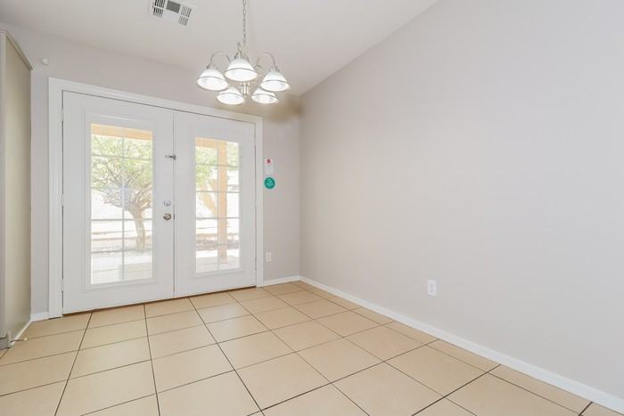 22834 W Mohave St - Photo 6 of 17