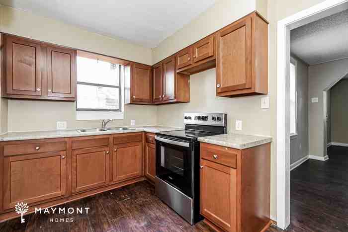 5610 Perry St - Photo 7 of 15