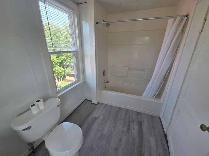 701 8th St #2 - Photo 5 of 12