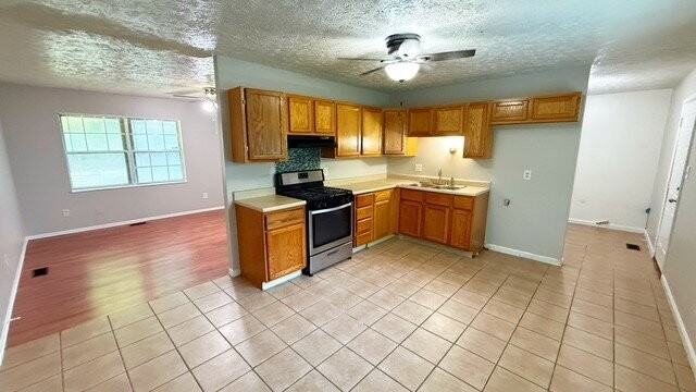 10221 Ridgefield Dr - Photo 4 of 10