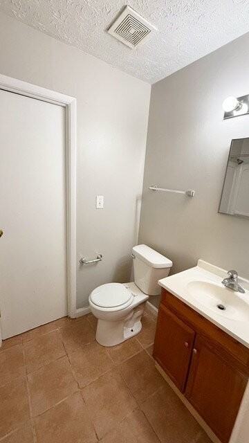 10221 Ridgefield Dr - Photo 7 of 10