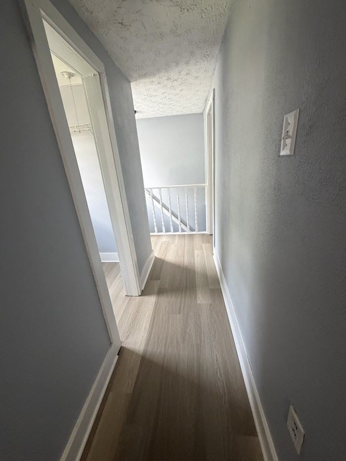 427 N Riley Ave - Photo 7 of 20