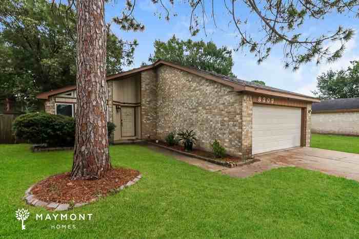 8203 Valeta Dr - Photo 2 of 3