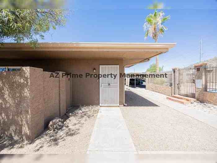 925 W Peoria Ave - Photo 2 of 19