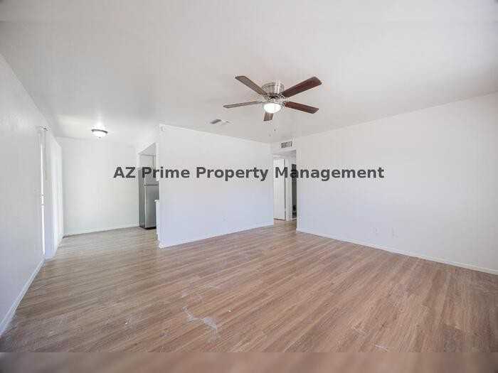 925 W Peoria Ave - Photo 3 of 19