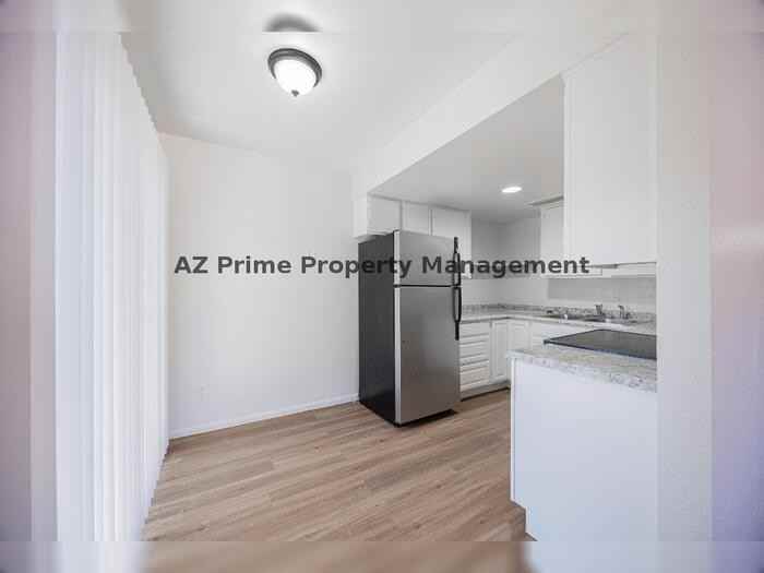 925 W Peoria Ave - Photo 7 of 19
