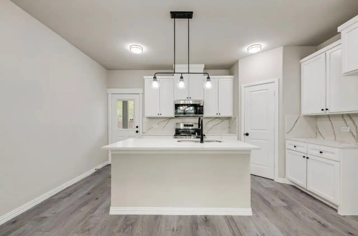 5612 Black Pine Cir - Photo 3 of 18