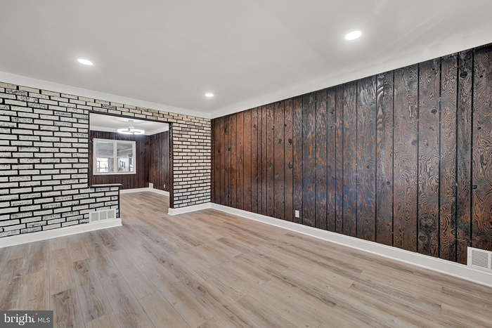 7500 Rabon Ave - Photo 3 of 20