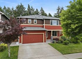 featured image of 1440 Farina Loop Se