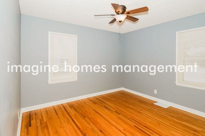 3826 Yates Ave N - Photo 7 of 18