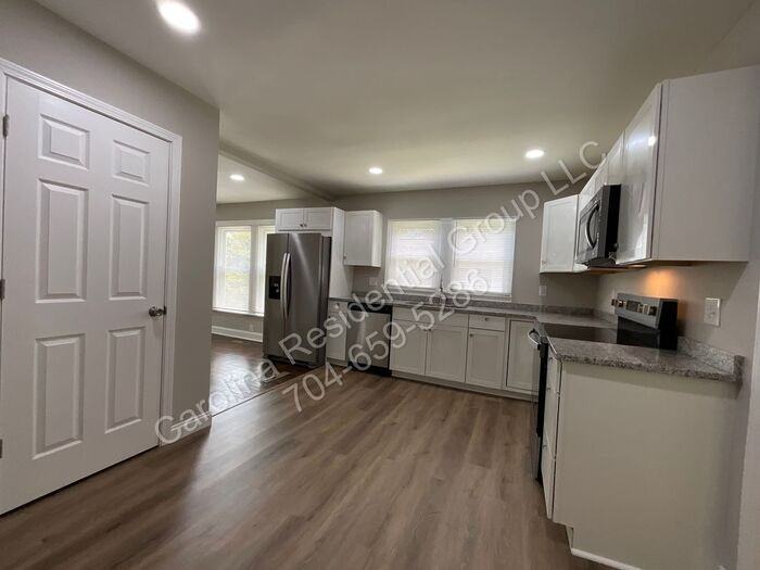 801 Bostian Ave - Photo 6 of 17