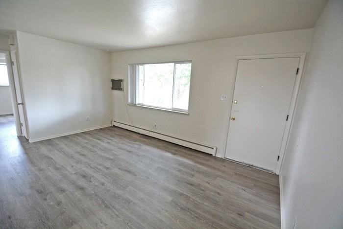 4514 Flower St #4514 - Photo 4 of 9
