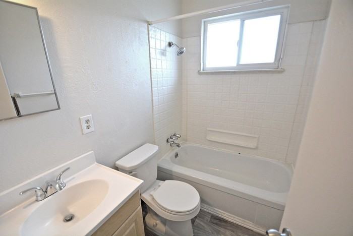 4514 Flower St #4514 - Photo 7 of 9
