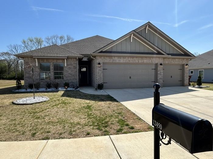 12450 Delia Ann Ln - Photo 3 of 32
