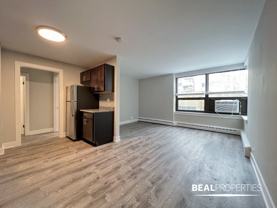 445 W Wellington Ave - Photo 1 of 1