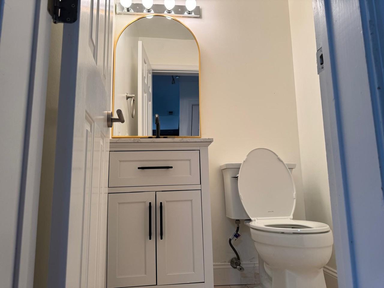 1400 Bedford Street #11 - Photo 7 of 25