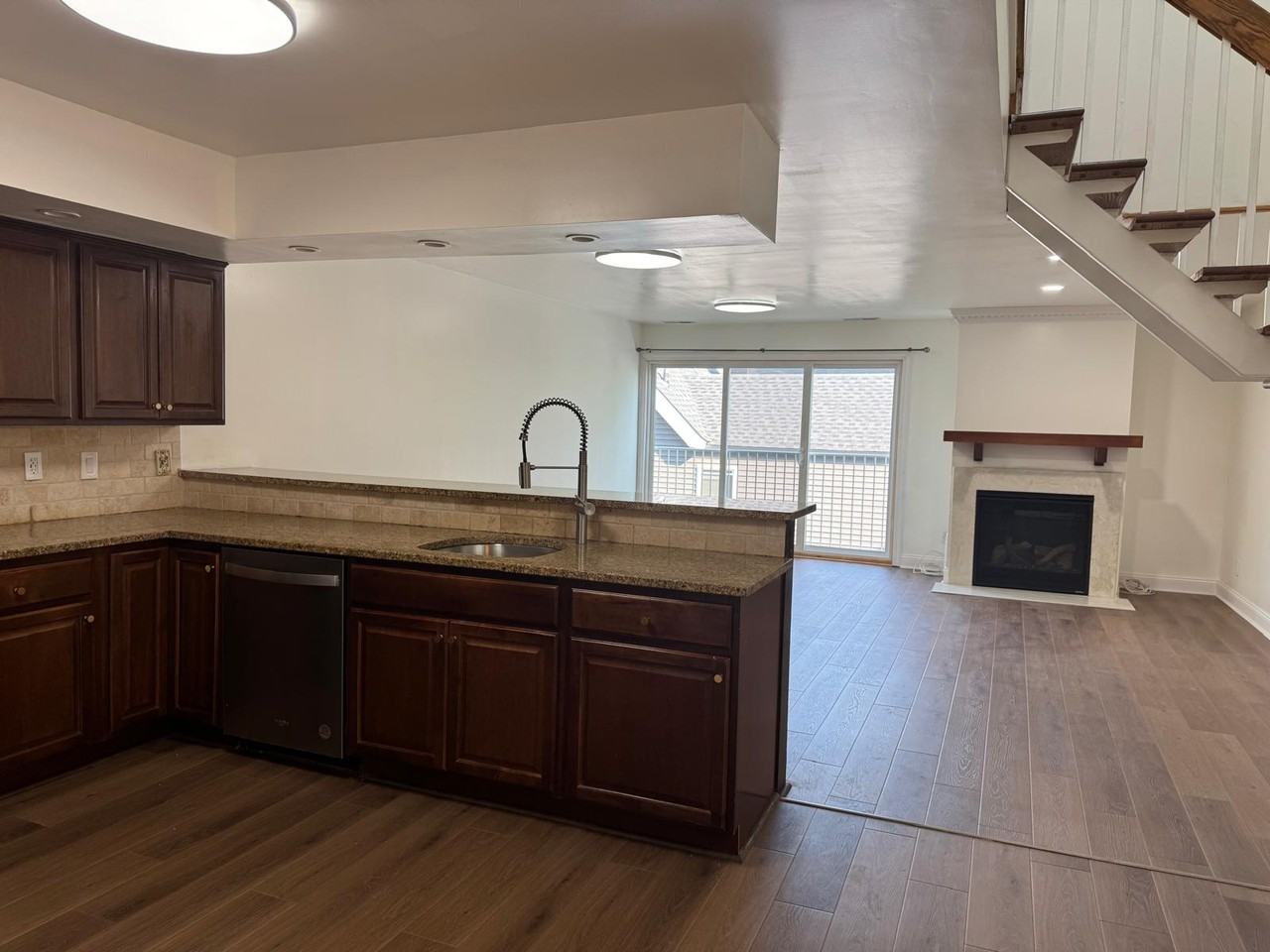 1400 Bedford Street #11 - Photo 3 of 25