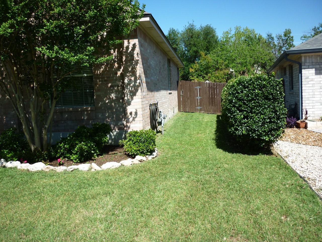 1008 Laurel Glen Blvd #NA - Photo 3 of 32