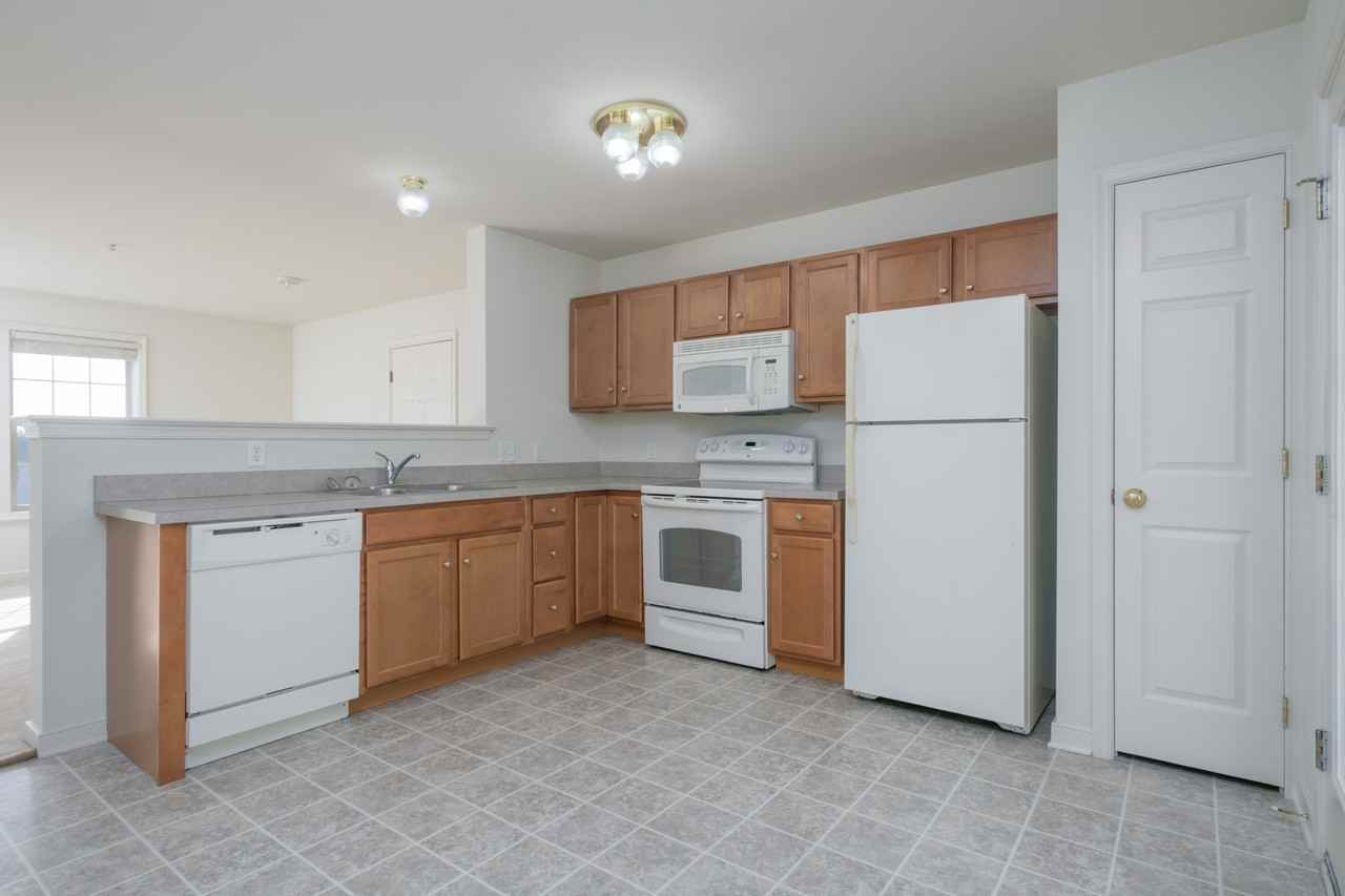 214 Daltrey Ct - Photo 7 of 15