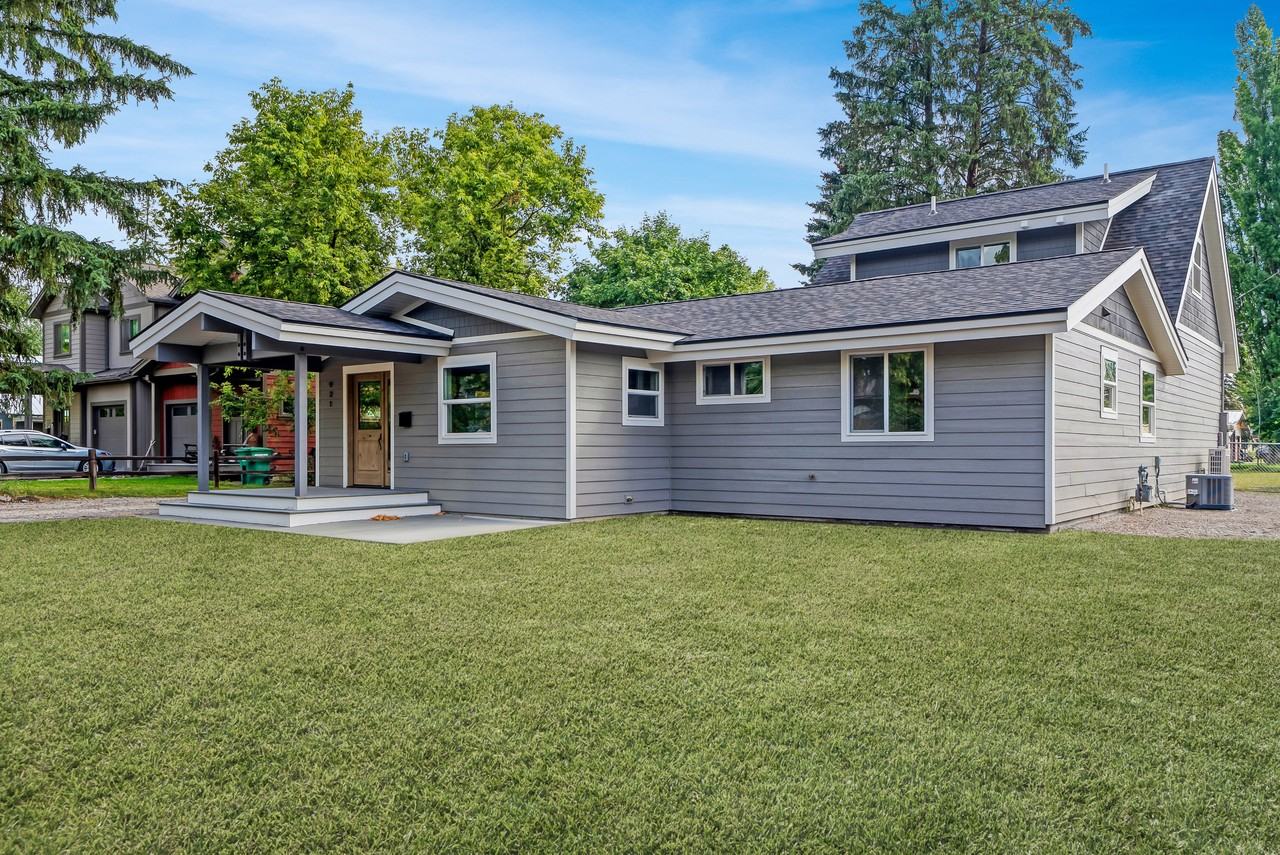 921 Columbia Ave #NA - Photo 2 of 39