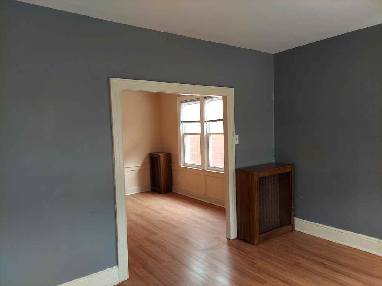 2117 W 11th St #2nd - Photo 2 of 9