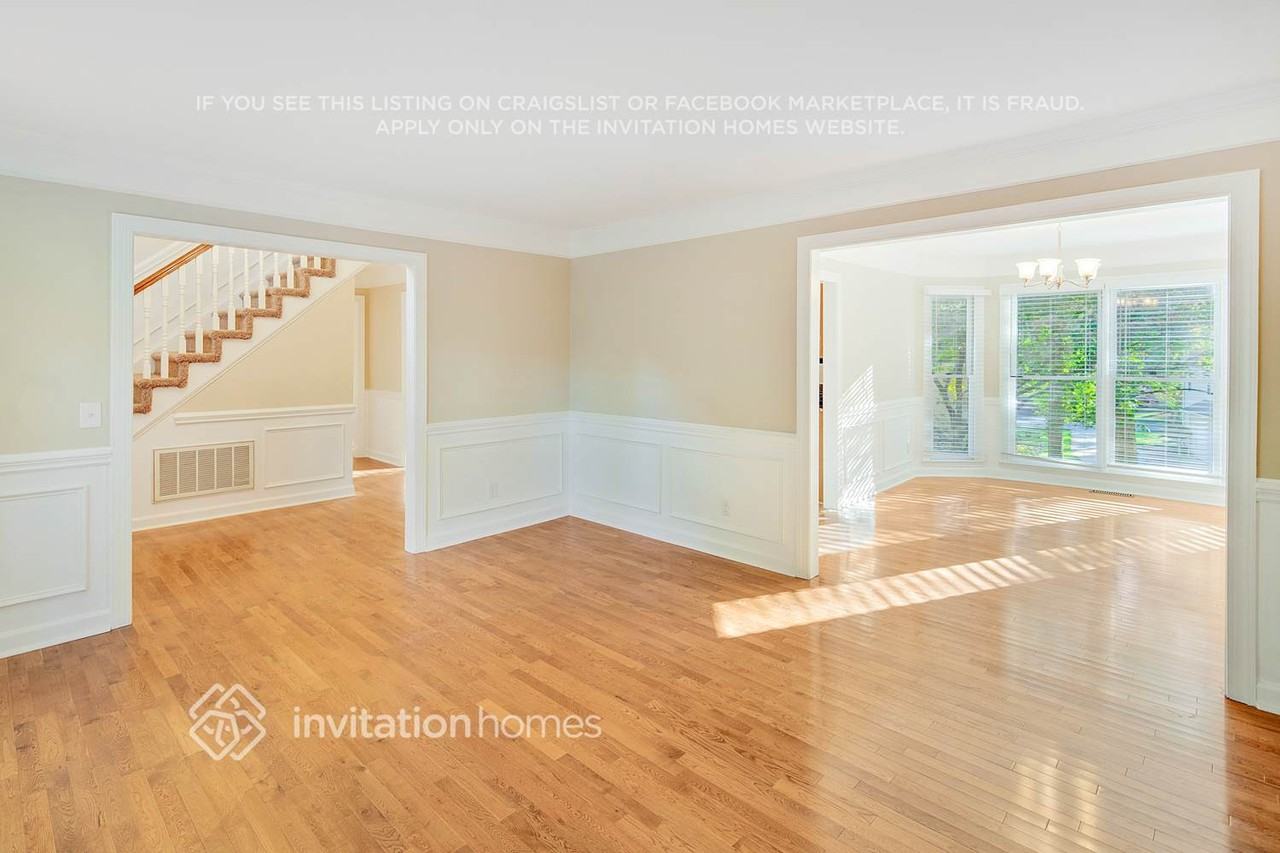 8807 Doe Path Ln - Photo 7 of 27