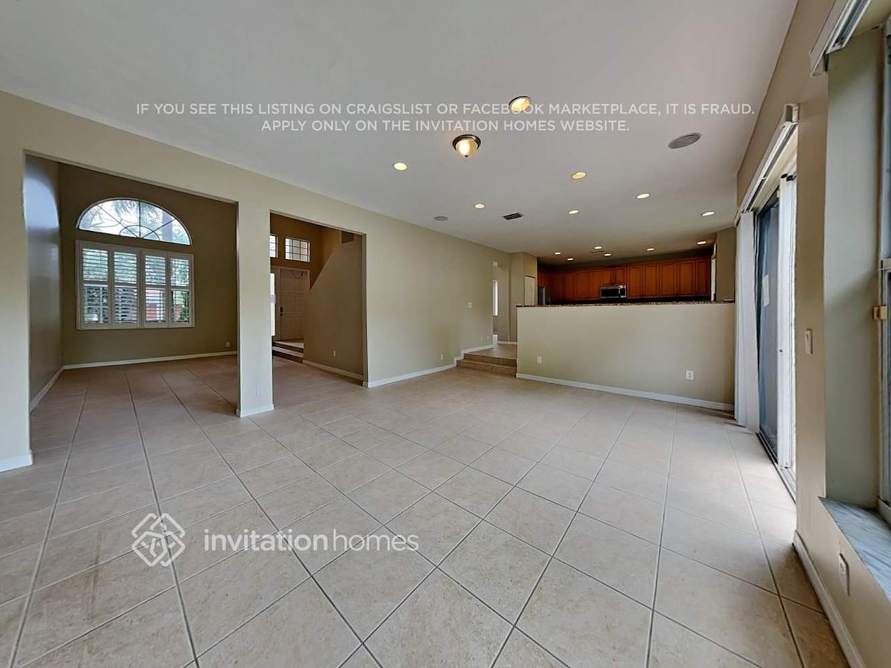 5817 Nw 125th Ave - Photo 7 of 23