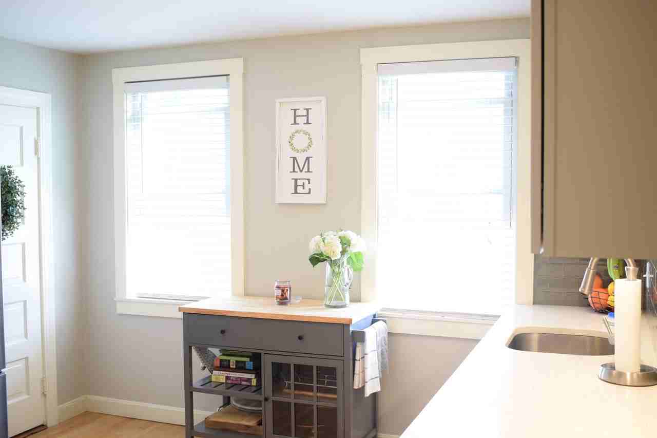 14 Rockland St #2 - Photo 3 of 10