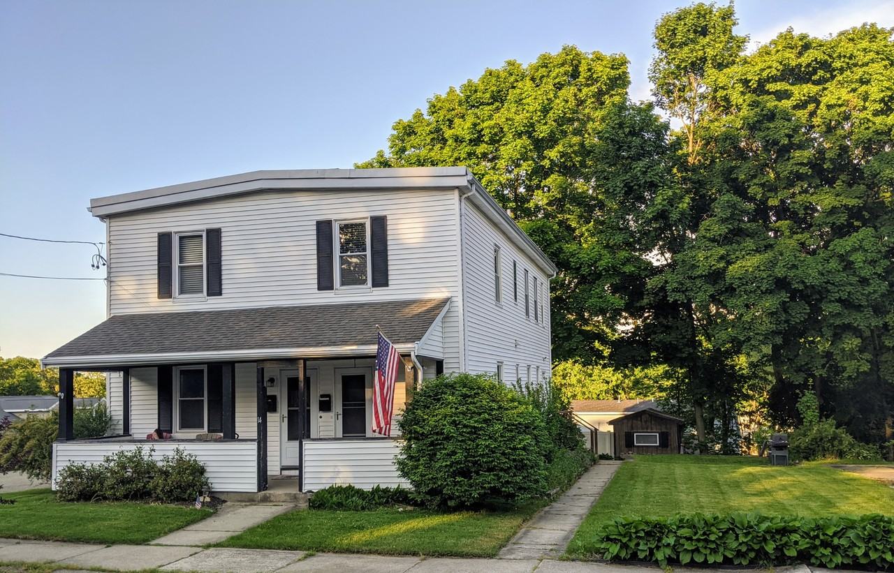 14 Rockland St #2 - Photo 4 of 10