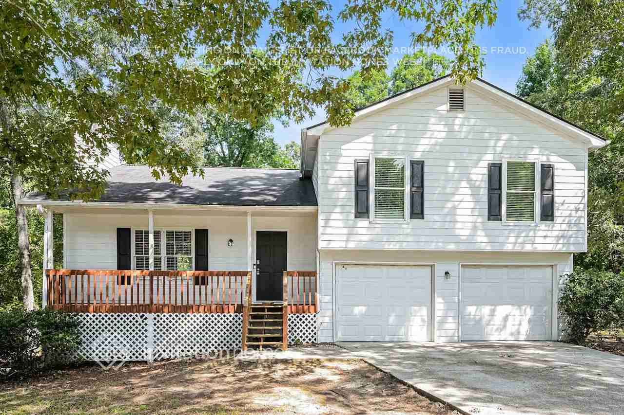 2390 Hinton Rd
