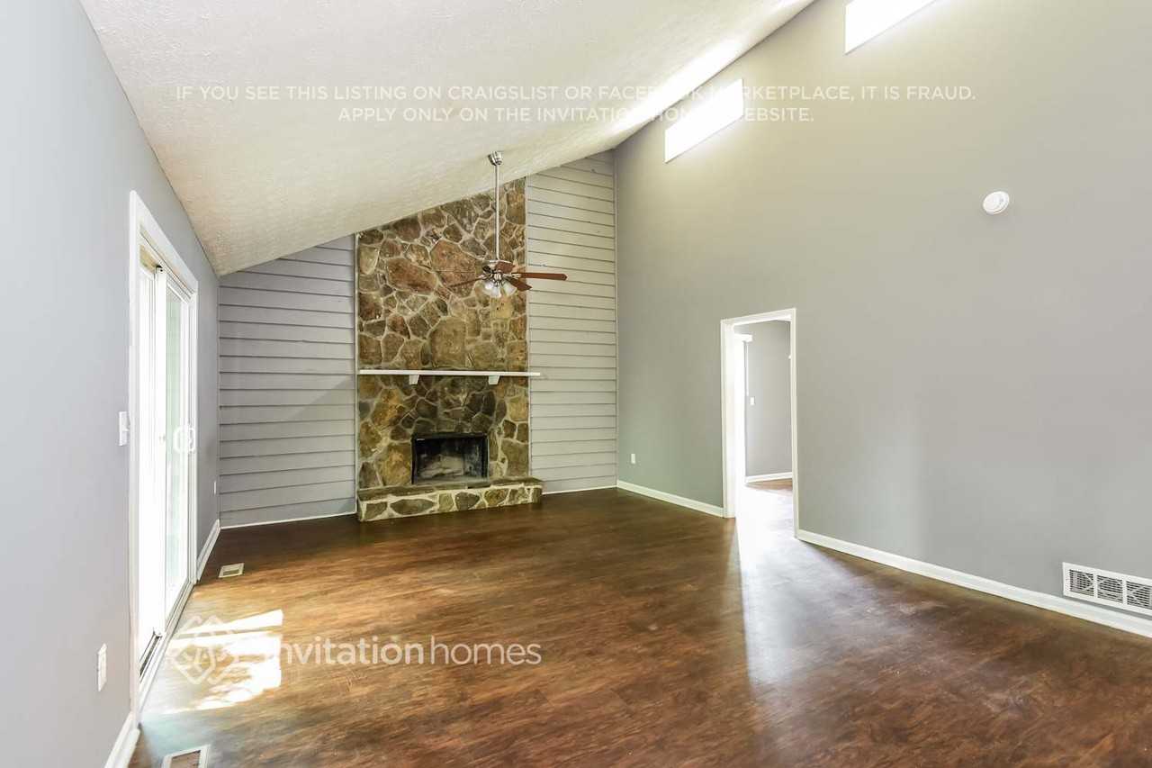 6601 Valley Hill Dr Sw - Photo 5 of 18