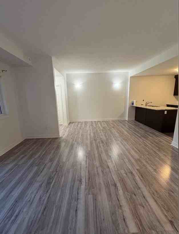 135 Harthill Way - Photo 3 of 8