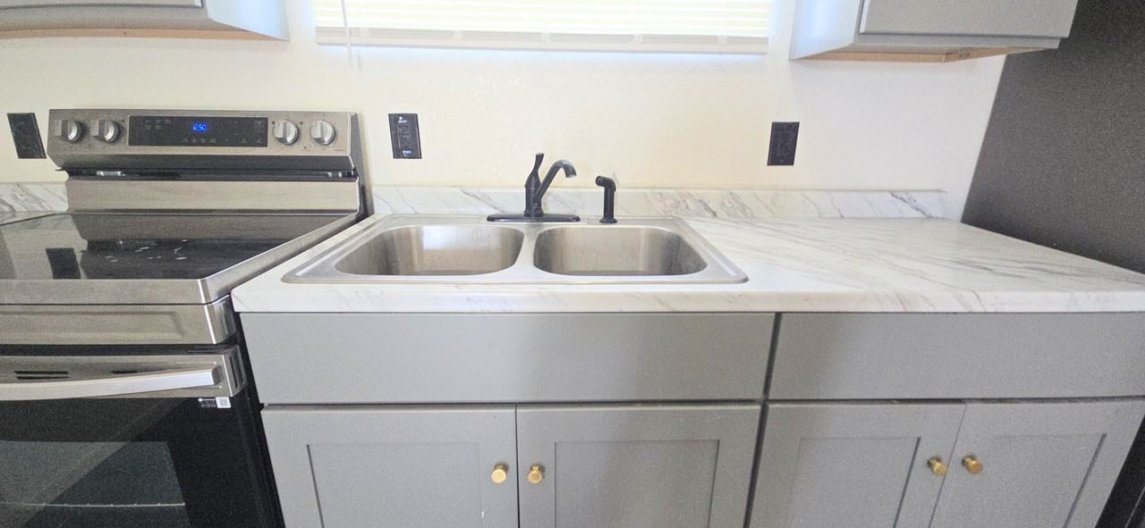 2231 E Taylor St #2231-2 - Photo 6 of 12