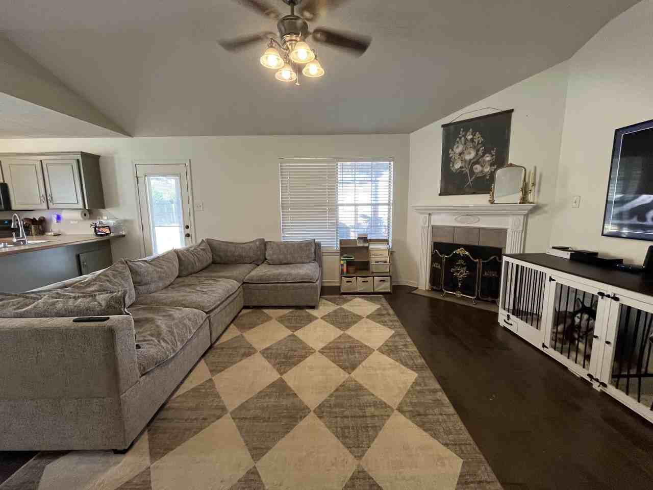 98 Rosebud Cir #1 - Photo 2 of 17