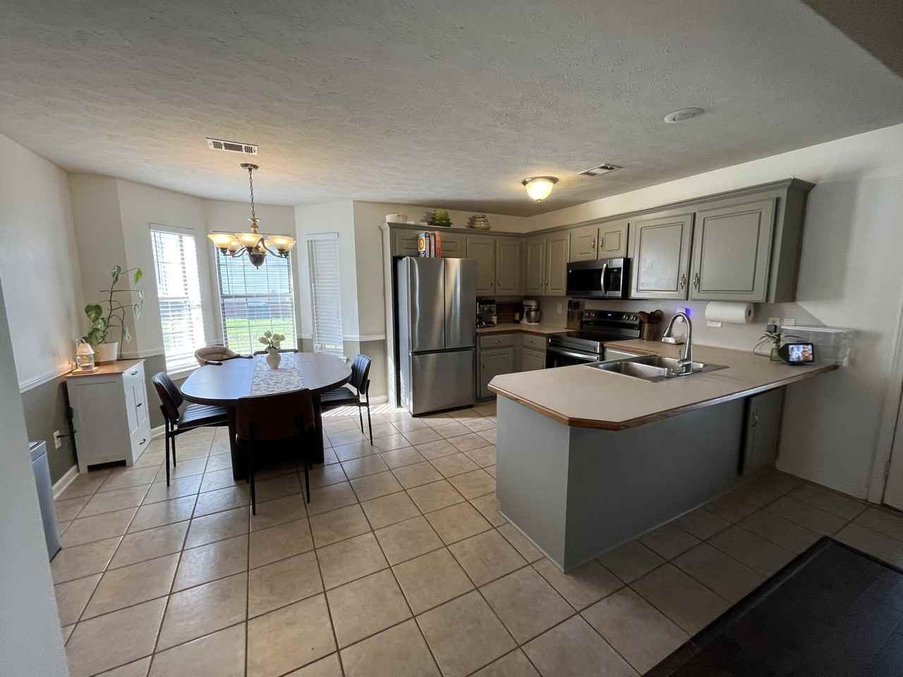 98 Rosebud Cir #1 - Photo 5 of 17