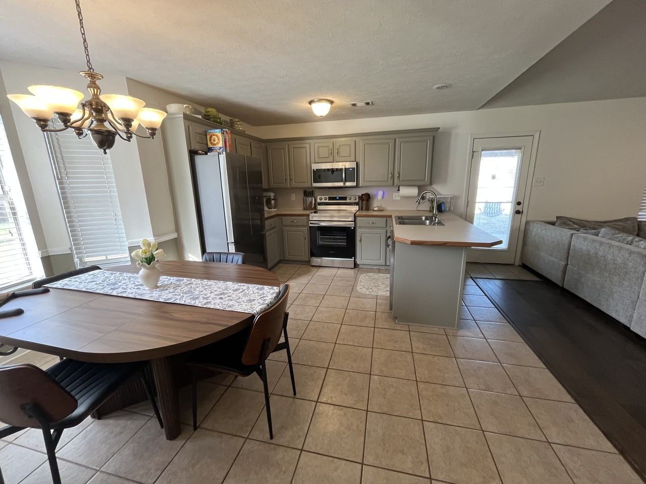 98 Rosebud Cir #1 - Photo 6 of 17