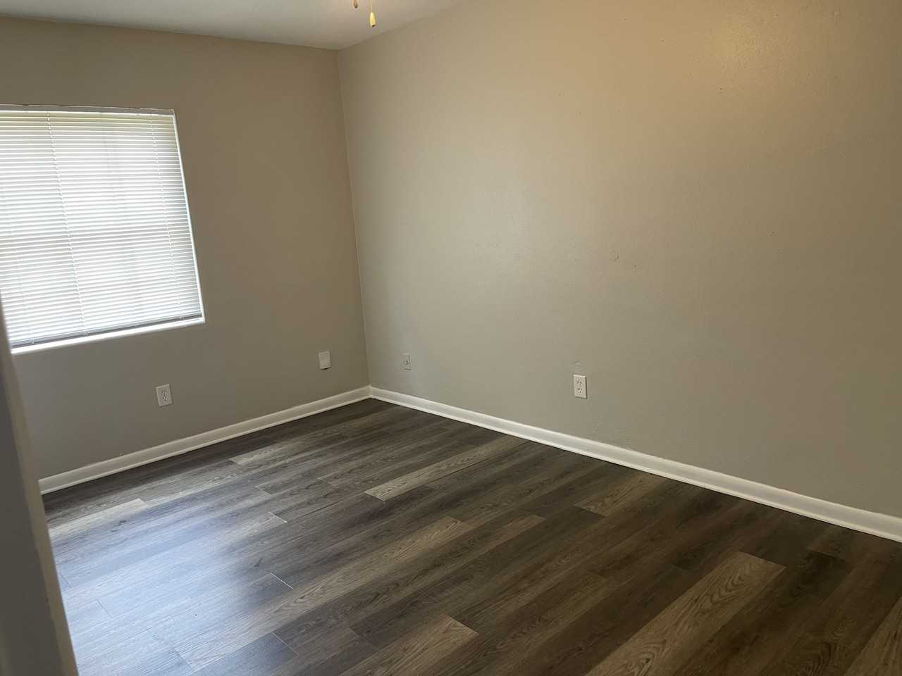 4402 Melrose Ave #1 - Photo 5 of 14