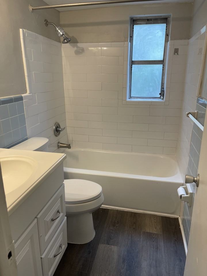 4402 Melrose Ave #1 - Photo 7 of 14