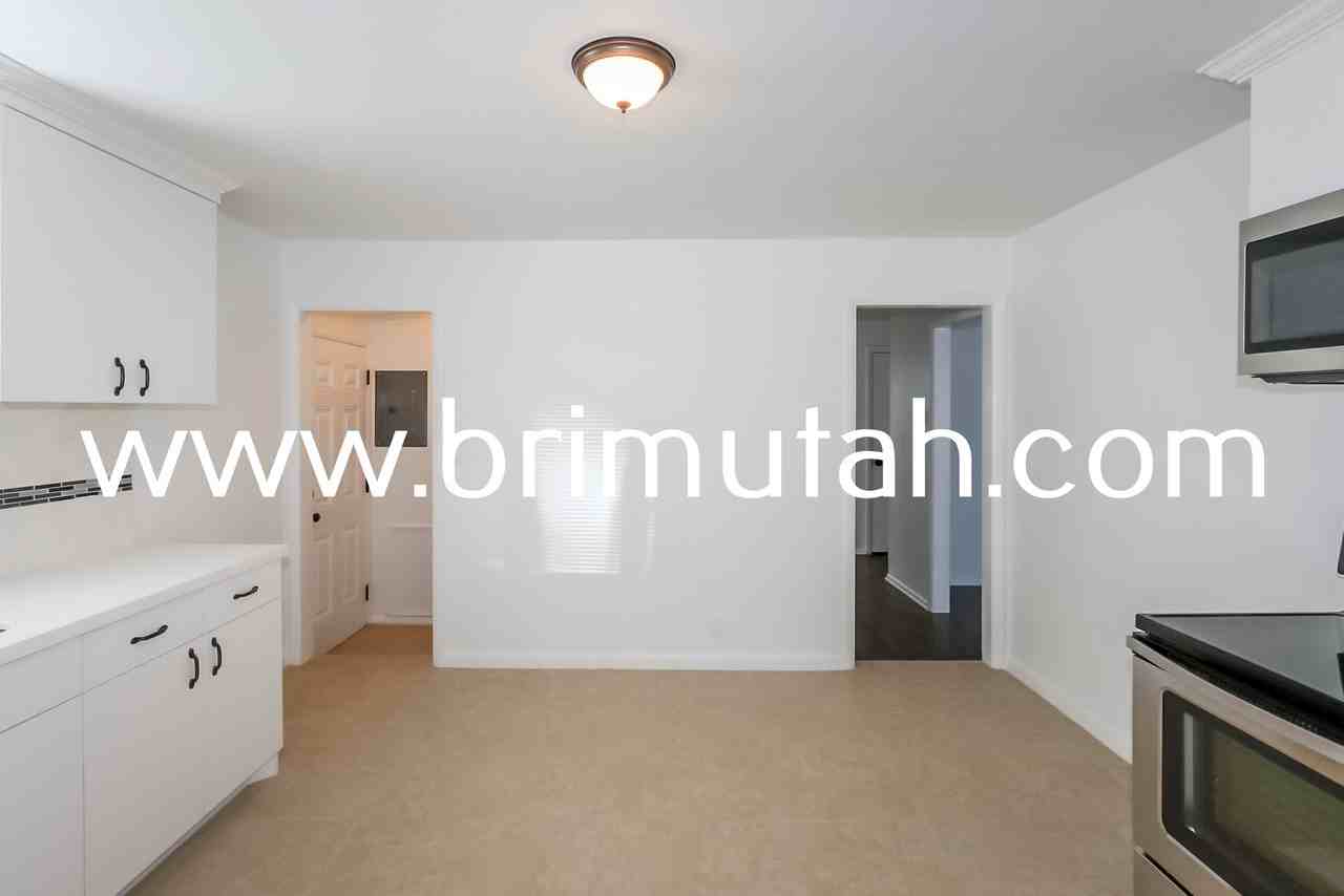 3210 S. 2300 E. North - Photo 7 of 20