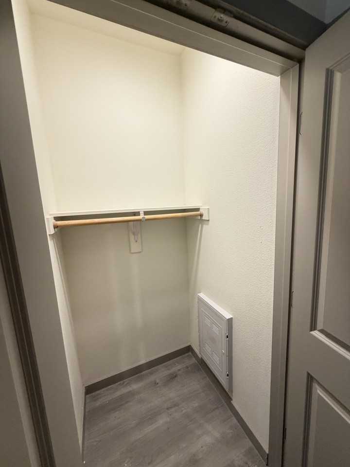 9501 El Centro DriveApt 314 #314 - Photo 2 of 31