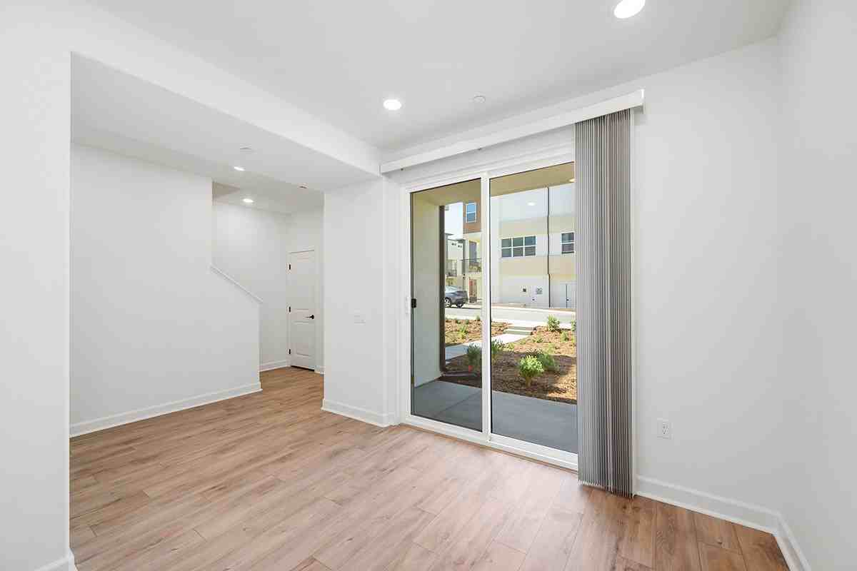 842 Kili St #5 - Photo 4 of 39
