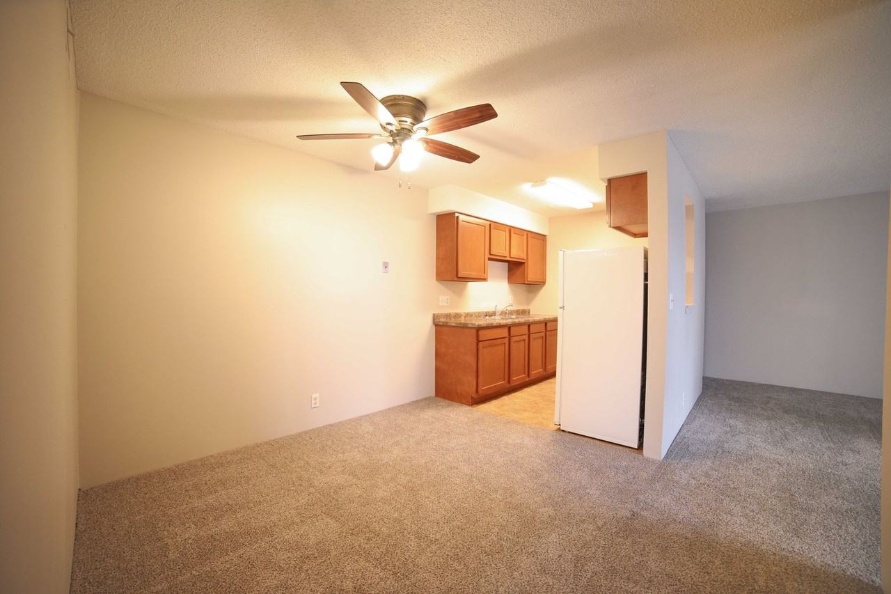 LongLeaf Apartments - Photo 4 of 20