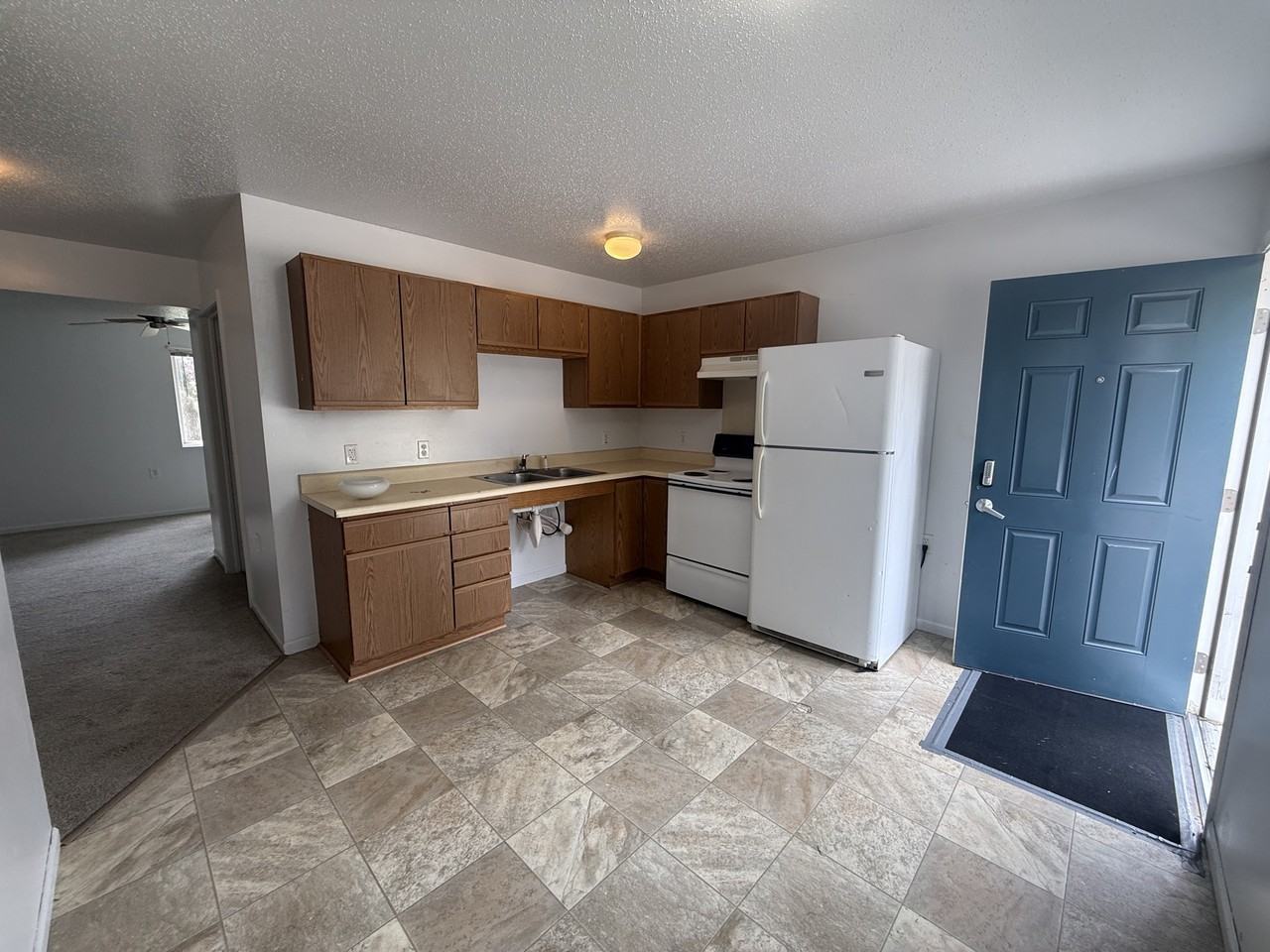 330 W Cherry St #Y23 - Photo 4 of 23