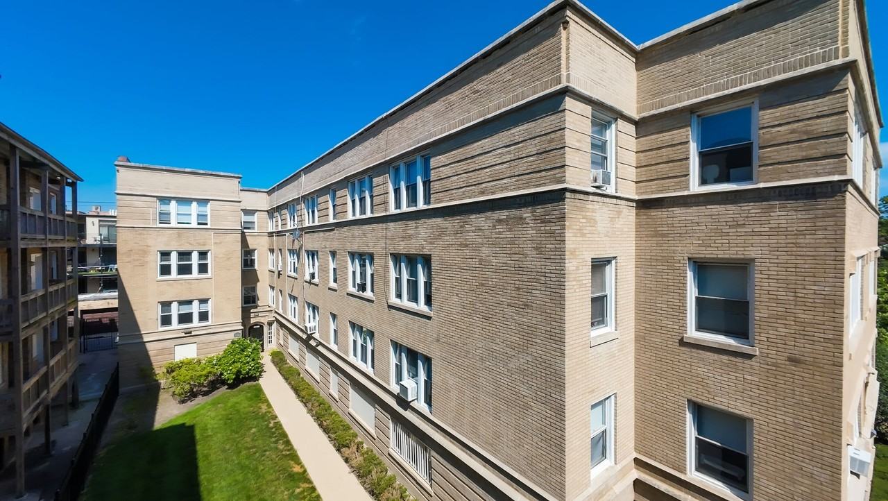 The Ashland Juneway - Photo 2 of 24