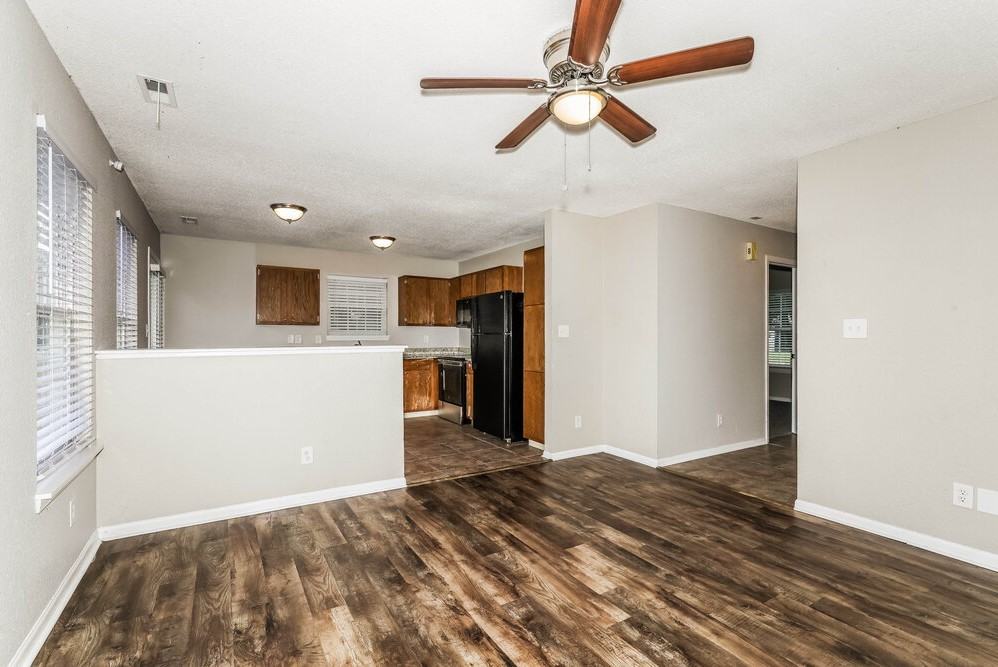 4009 Dogwood Ln - Photo 6 of 16